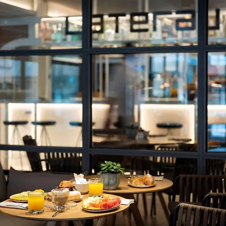 Innside By Melia Hotell Zaragoza
