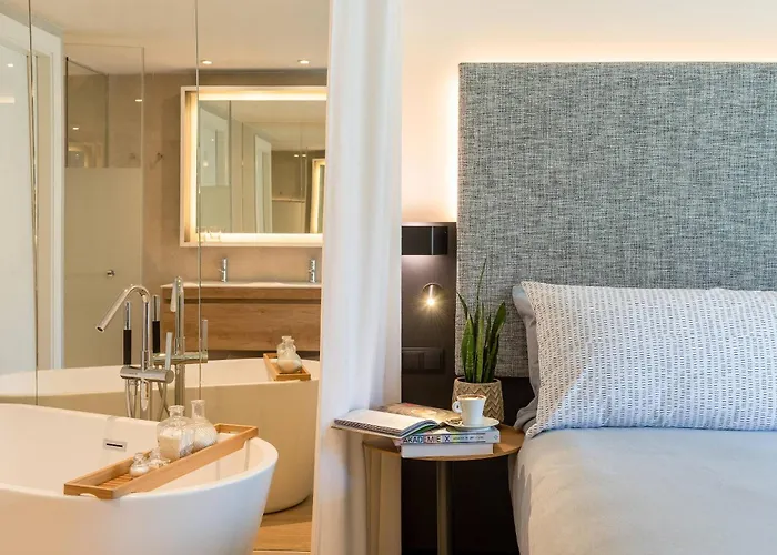 ホテル Innside サラゴサ